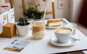 Menu Makanan Dan Minuman Di Cafe