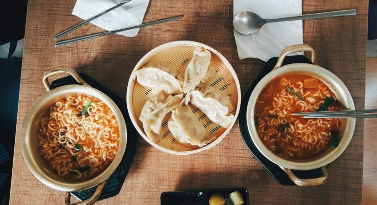 Usaha Warung Indomie Kekinian