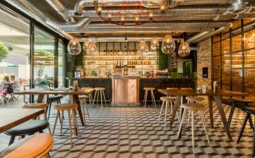 Konsep Hybrid Restaurant