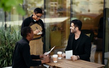 Cara Mempertahankan Pelanggan Setia