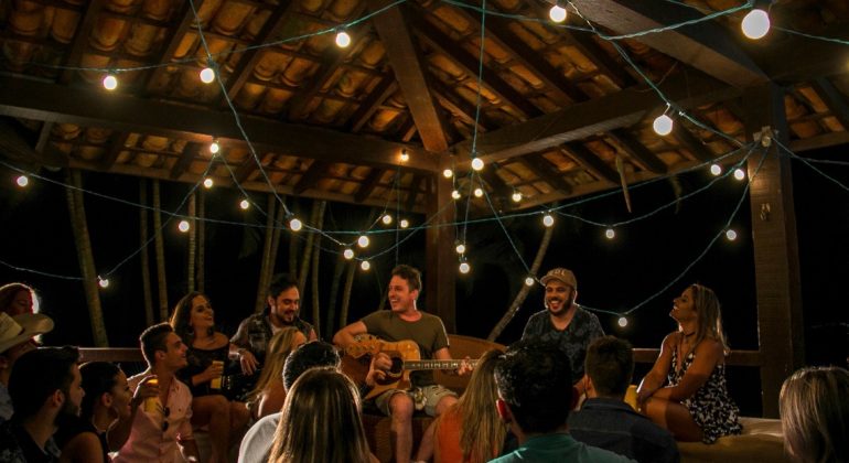 Night Theme Restoran