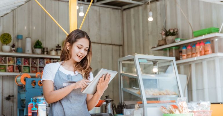 Pelanggan Baru vs Pelanggan Lama
