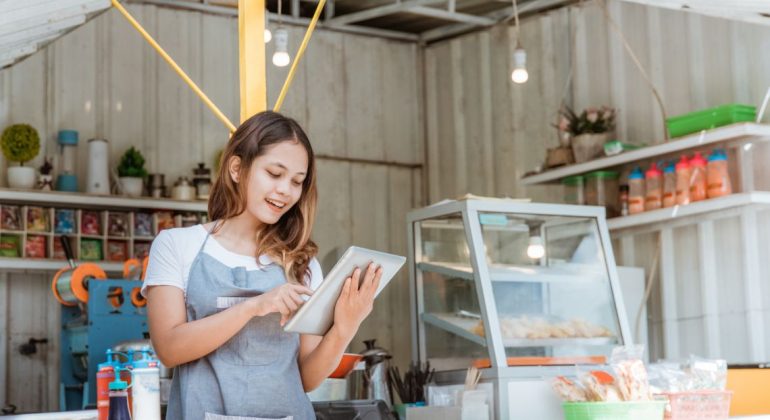 Pelanggan Baru vs Pelanggan Lama